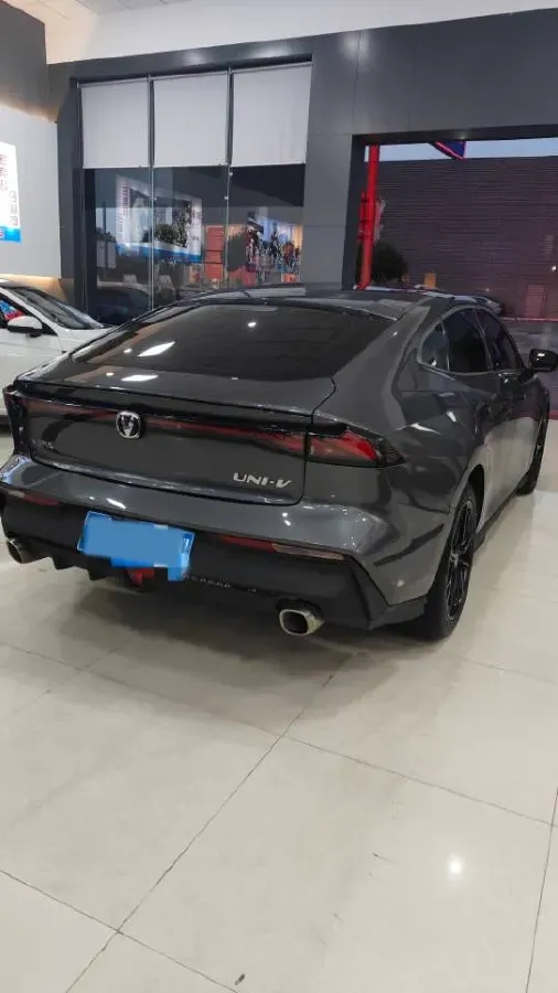 2023 ChangAn UNI-V 1.5T 188HP L4 7DCT,autocango,china used car exporter,china ev exporter,chinese used car exporter,chinese used ev exporter