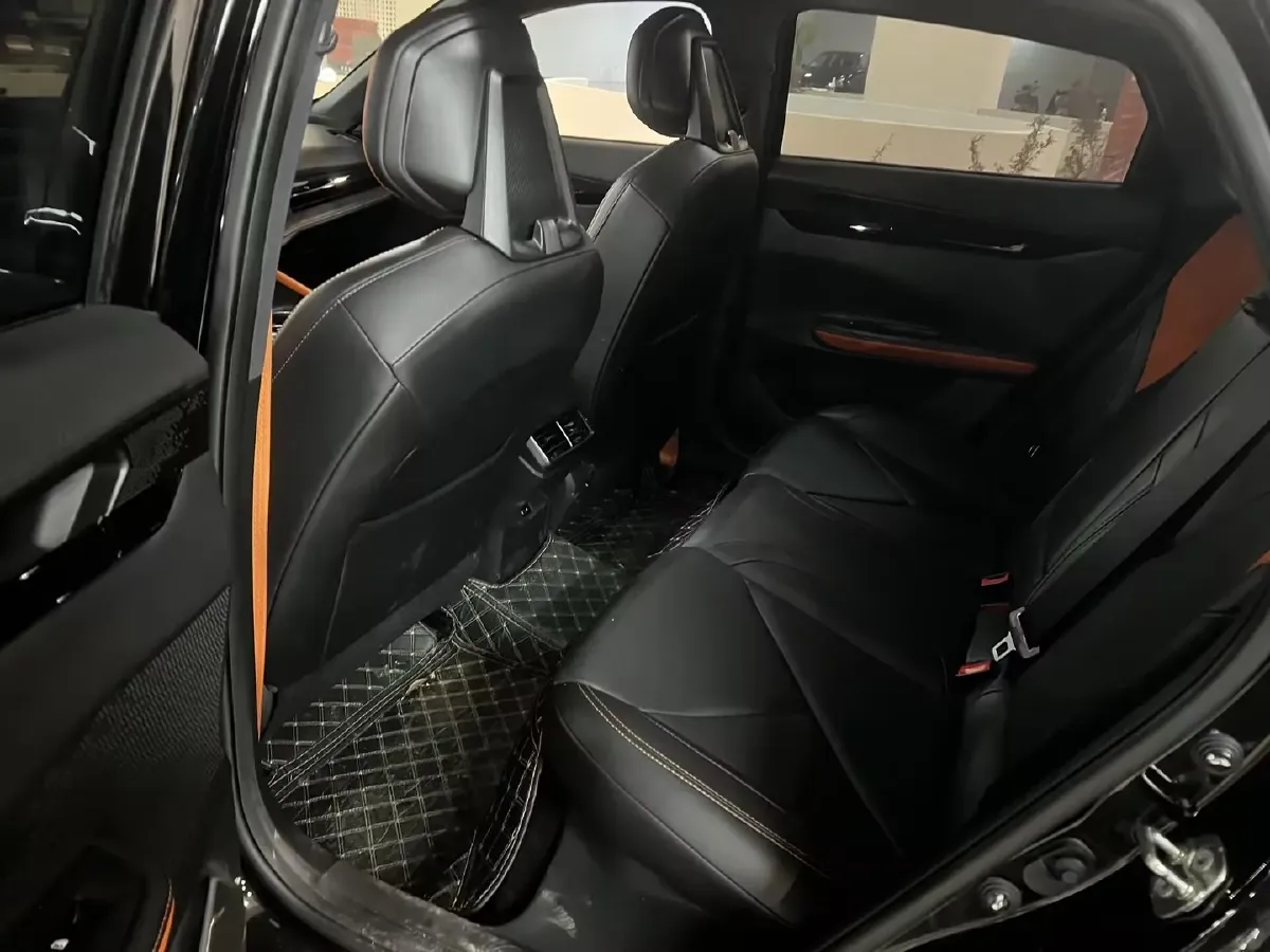 2023 ChangAn UNI-V 1.5T 188HP L4 7DCT,autocango,china used car exporter,china ev exporter,chinese used car exporter,chinese used ev exporter