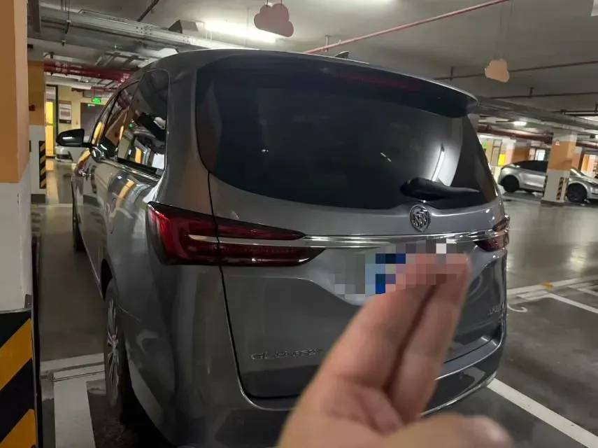 2020 Buick GL8 2.0T 237HP L4 9AT,autocango,china used car exporter,china ev exporter,chinese used car exporter,chinese used ev exporter