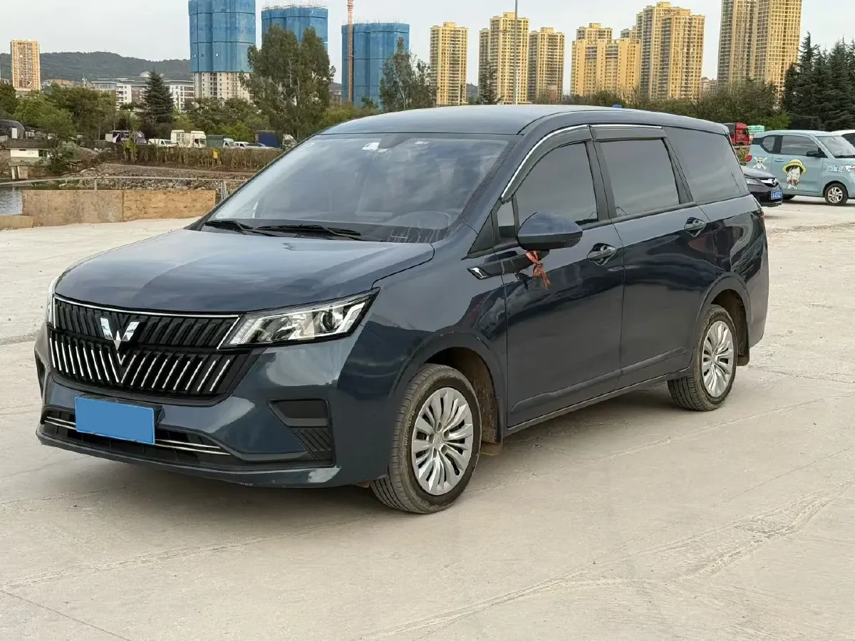 2022 WuLing ZhengChen 2.0L 136HP L4 6MT,autocango,china used car exporter,china ev exporter,chinese used car exporter,chinese used ev exporter