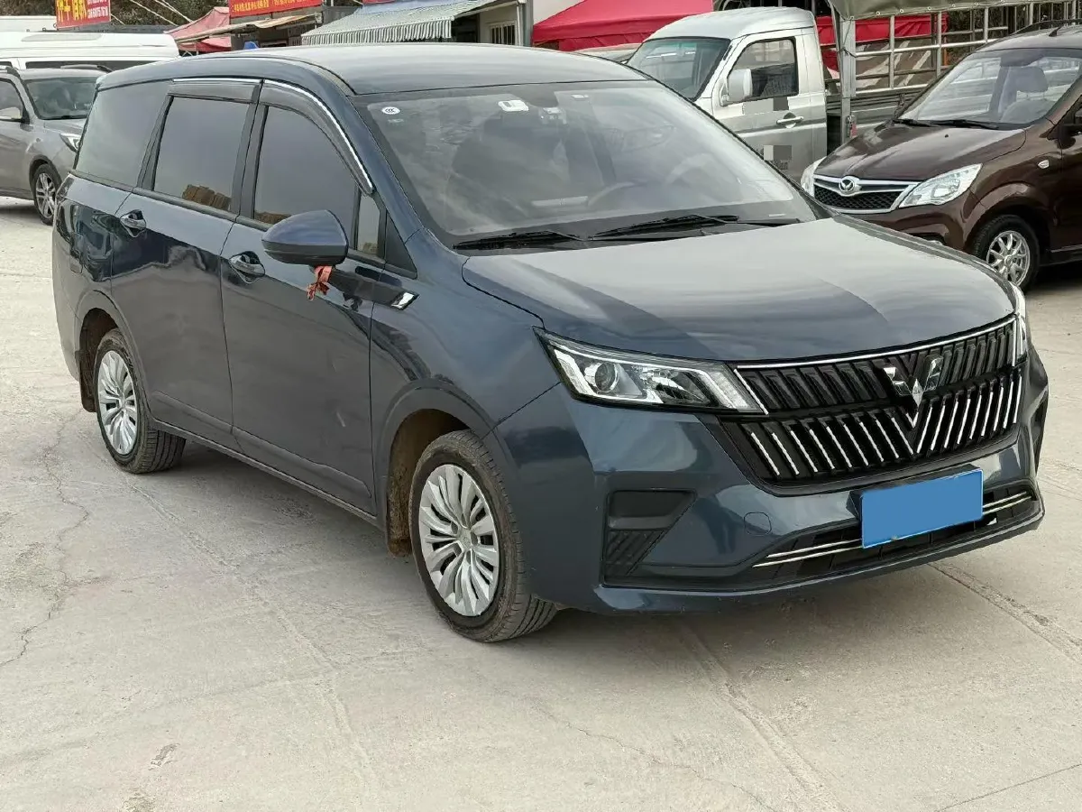 2022 WuLing ZhengChen 2.0L 136HP L4 6MT,autocango,china used car exporter,china ev exporter,chinese used car exporter,chinese used ev exporter