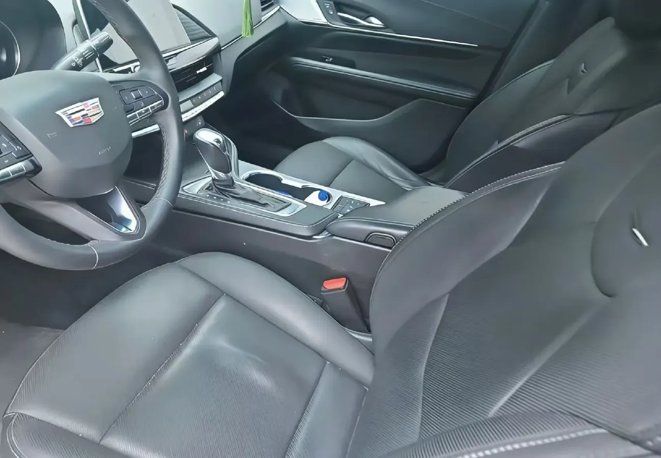 2022 Cadillac CT4 2.0T 237HP L4 8AT,autocango,china used car exporter,china ev exporter,chinese used car exporter,chinese used ev exporter