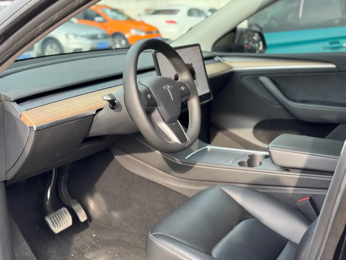 2022 Tesla Model Y BEV 60KWH,autocango,china used car exporter,china ev exporter,chinese used car exporter,chinese used ev exporter