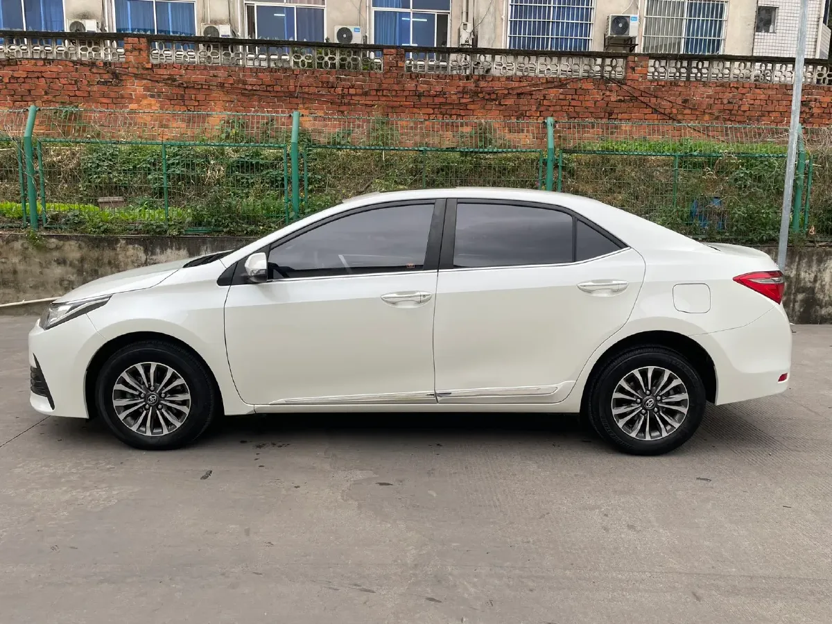 2017 Toyota Corolla 1.2T 116HP L4 CVT,autocango,china used car exporter,china ev exporter,chinese used car exporter,chinese used ev exporter
