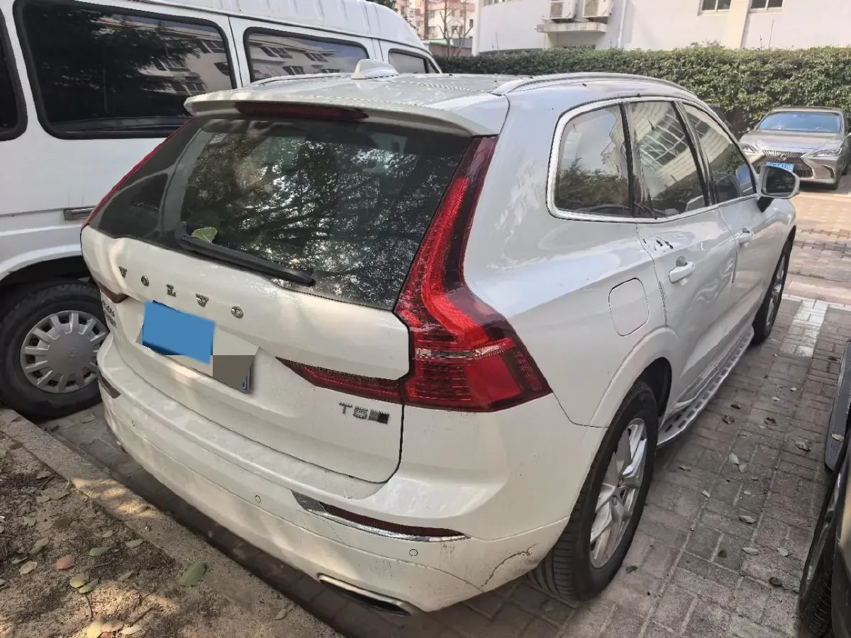 2020 Volvo XC60 2.0T 254HP L4 8AT,autocango,china used car exporter,china ev exporter,chinese used car exporter,chinese used ev exporter