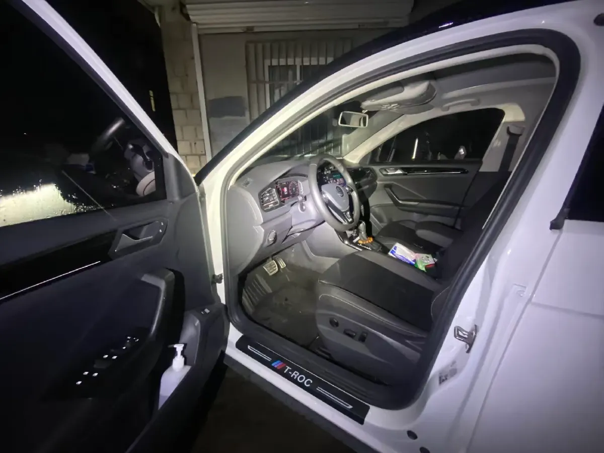 2022 Volkswagen T-Roc 1.4T 150HP L4 7DCT,autocango,china used car exporter,china ev exporter,chinese used car exporter,chinese used ev exporter