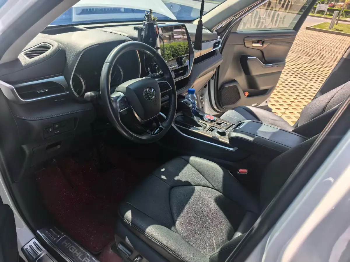 2022 Toyota Highlander 2.0T 248HP L4 8AT,autocango,china used car exporter,china ev exporter,chinese used car exporter,chinese used ev exporter
