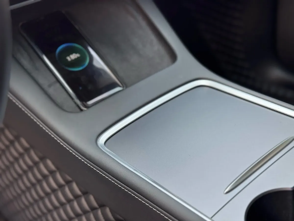 2022 Tesla Model Y BEV 60KWH,autocango,china used car exporter,china ev exporter,chinese used car exporter,chinese used ev exporter