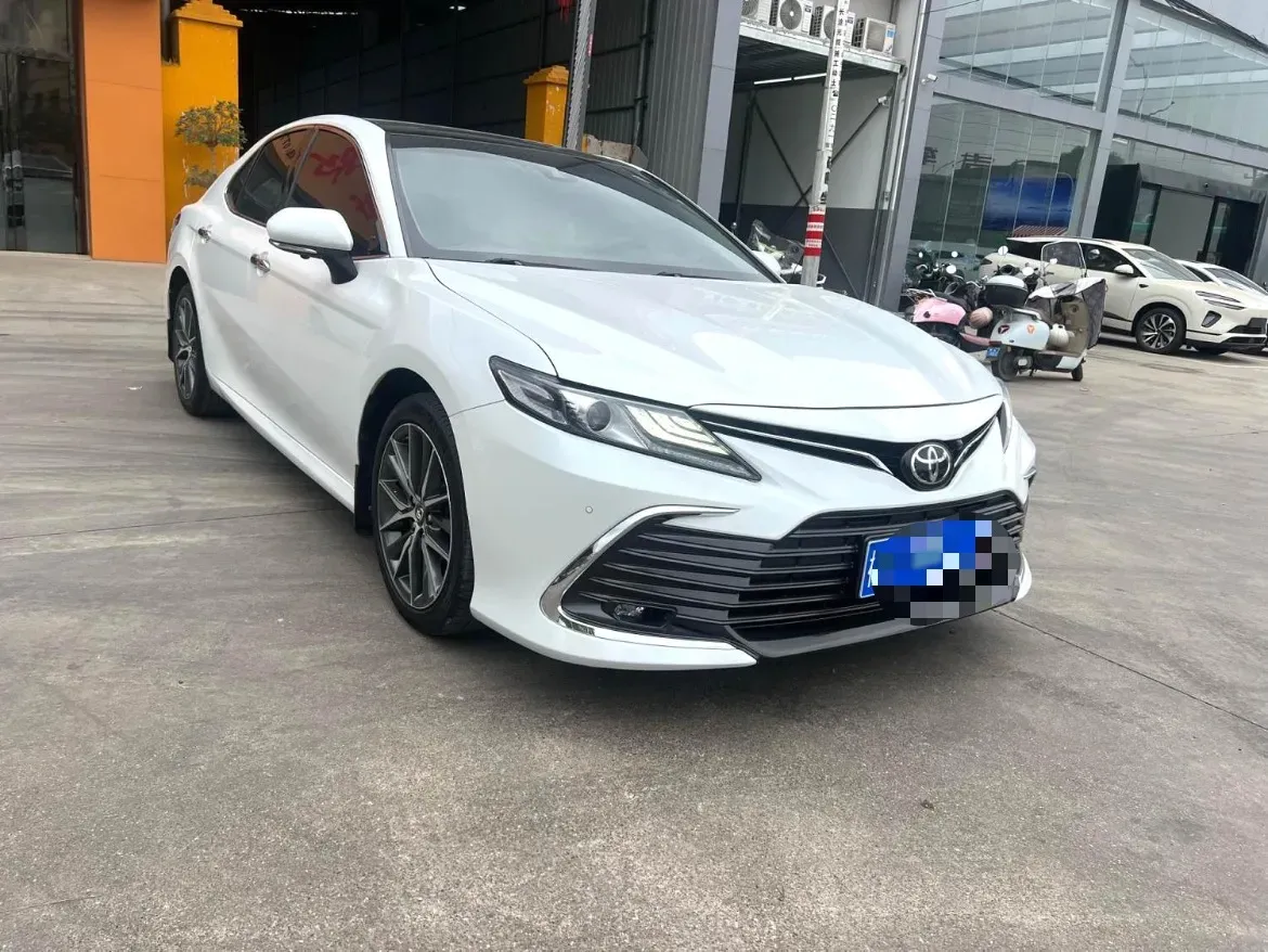 2021 Toyota Camry 2.5L 209HP L4 8AT,autocango,china used car exporter,china ev exporter,chinese used car exporter,chinese used ev exporter