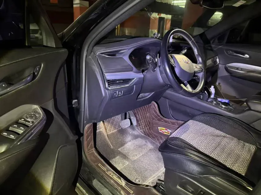 2021 Cadillac XT4 2.0T 237HP L4 9AT,autocango,china used car exporter,china ev exporter,chinese used car exporter,chinese used ev exporter