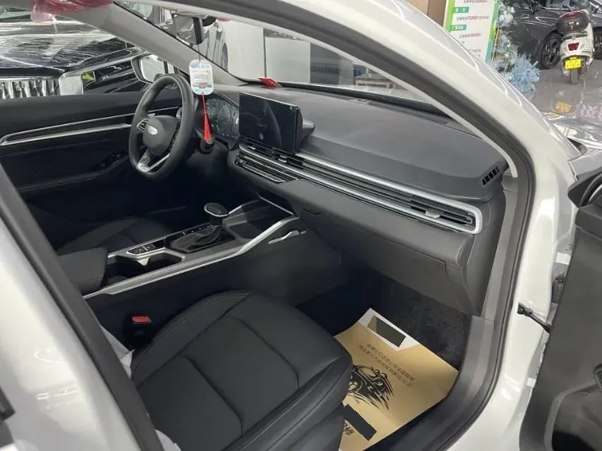 2025 Geely Emgrand 1.5L 127HP L4 CVT,autocango,china used car exporter,china ev exporter,chinese used car exporter,chinese used ev exporter