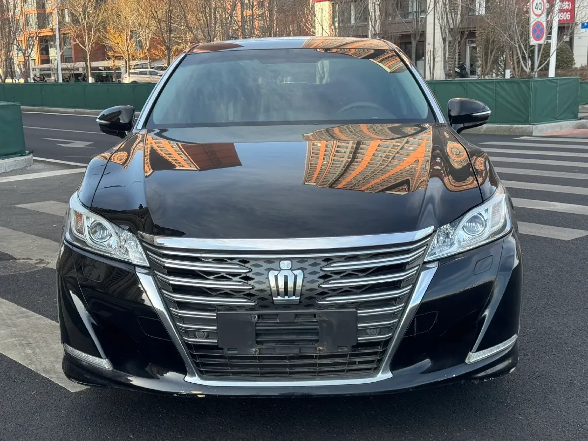 2017 Toyota Crown 2.0T 235HP L4 8AT,autocango,china used car exporter,china ev exporter,chinese used car exporter,chinese used ev exporter
