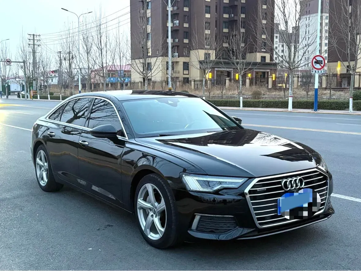 2021 Audi A6L 2.0T 224HP L4 7DCT,autocango,china used car exporter,china ev exporter,chinese used car exporter,chinese used ev exporter