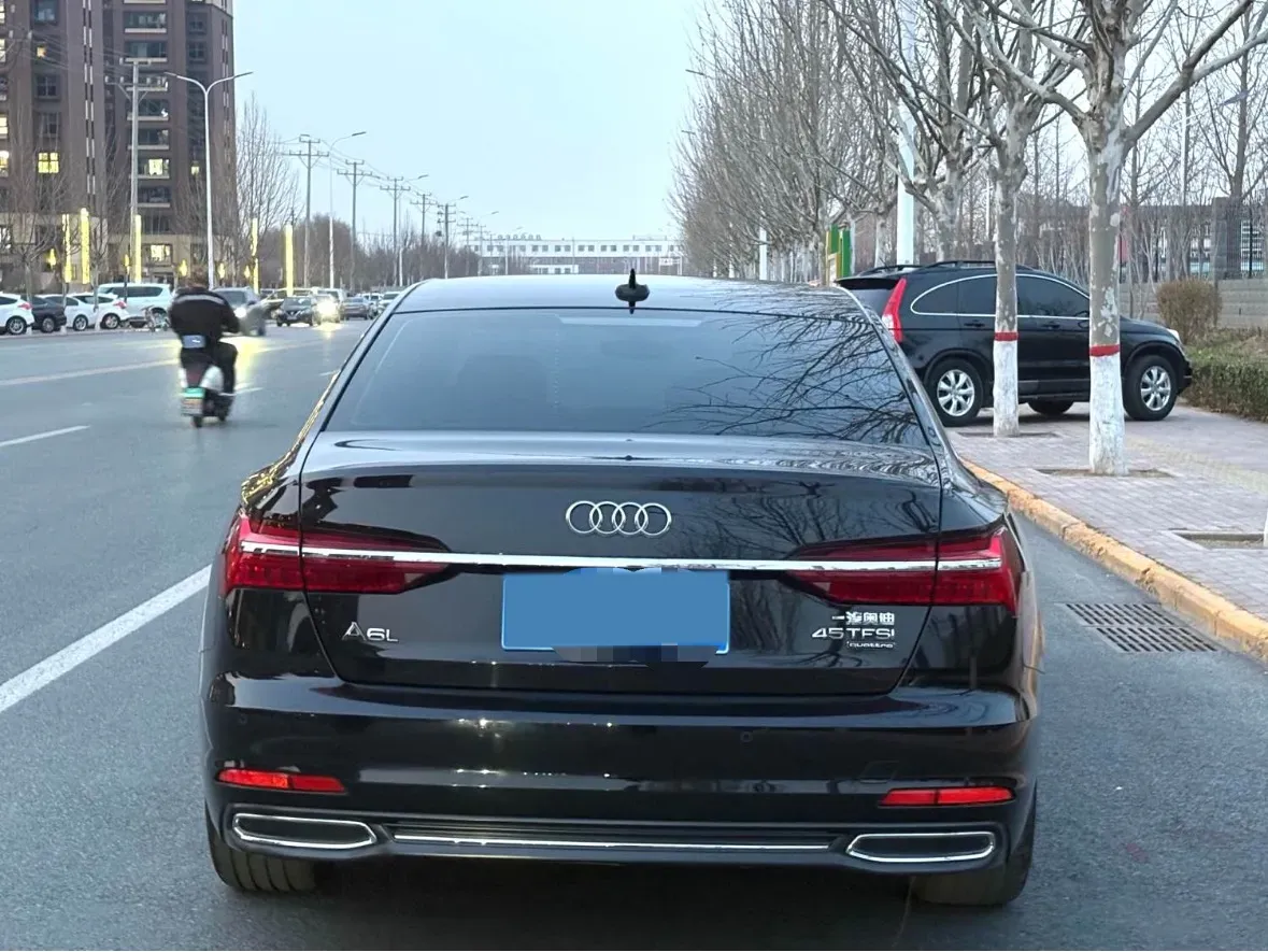 2021 Audi A6L 2.0T 224HP L4 7DCT,autocango,china used car exporter,china ev exporter,chinese used car exporter,chinese used ev exporter