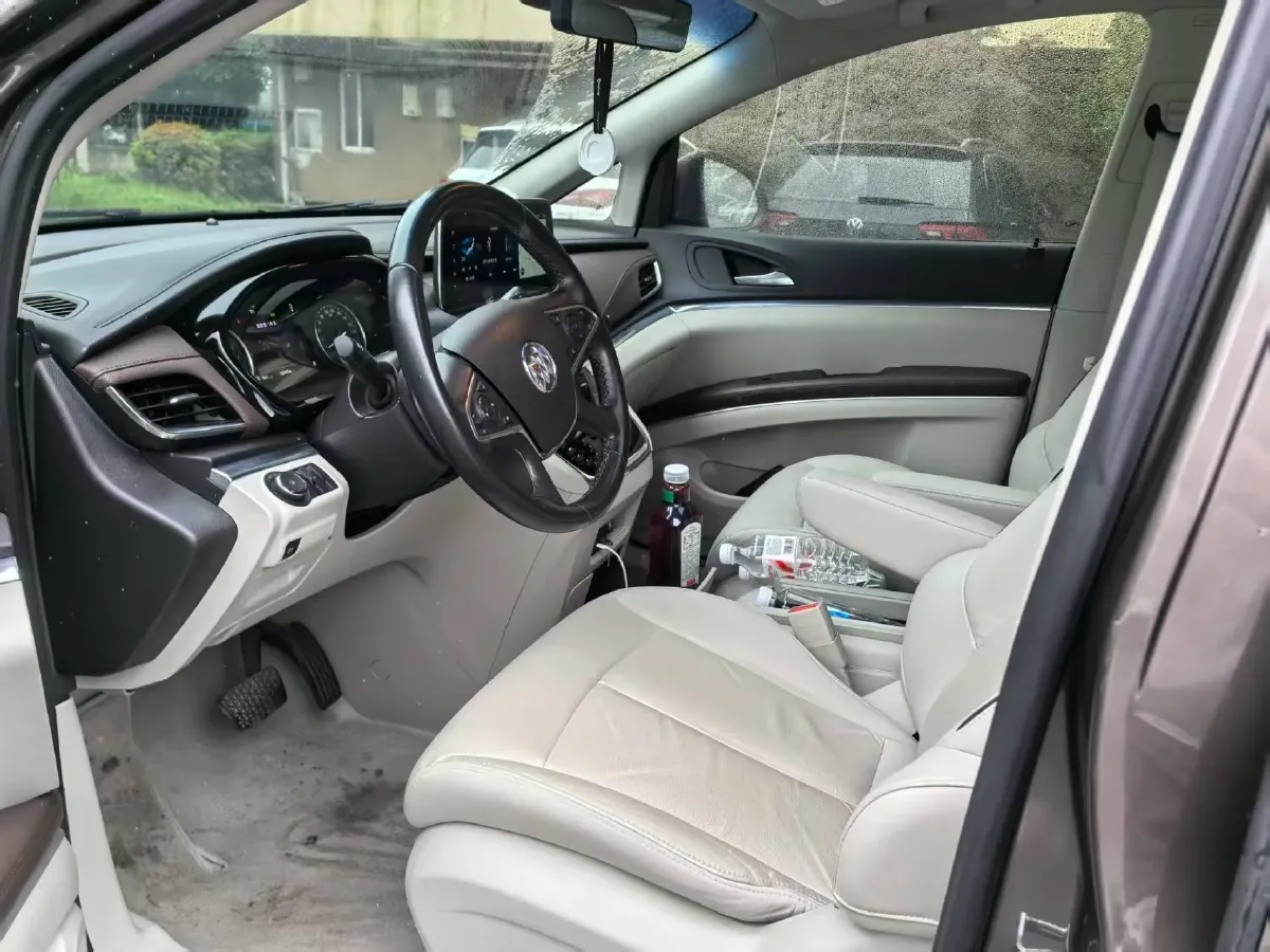 2021 Buick GL8 2.0T 237HP L4 9AT,autocango,china used car exporter,china ev exporter,chinese used car exporter,chinese used ev exporter