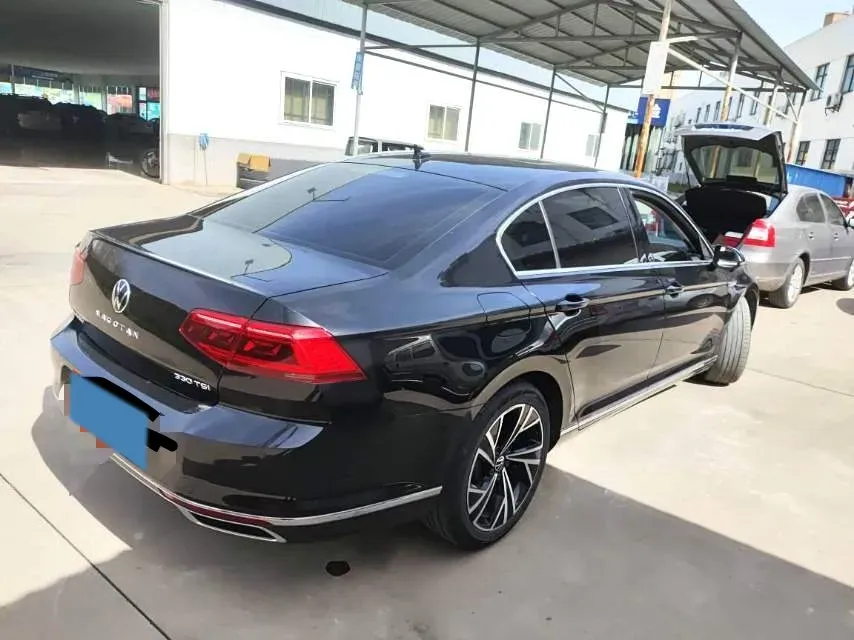 2020 Volkswagen Magotan 2.0T 186HP L4 7DCT,autocango,china used car exporter,china ev exporter,chinese used car exporter,chinese used ev exporter
