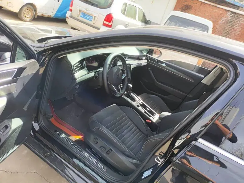 2020 Volkswagen Magotan 2.0T 186HP L4 7DCT,autocango,china used car exporter,china ev exporter,chinese used car exporter,chinese used ev exporter