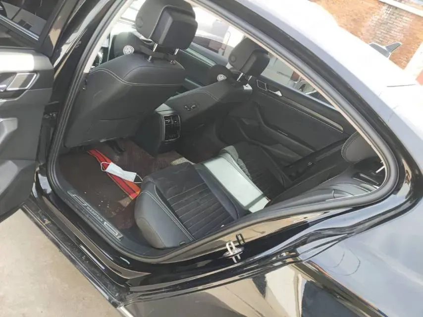 2020 Volkswagen Magotan 2.0T 186HP L4 7DCT,autocango,china used car exporter,china ev exporter,chinese used car exporter,chinese used ev exporter