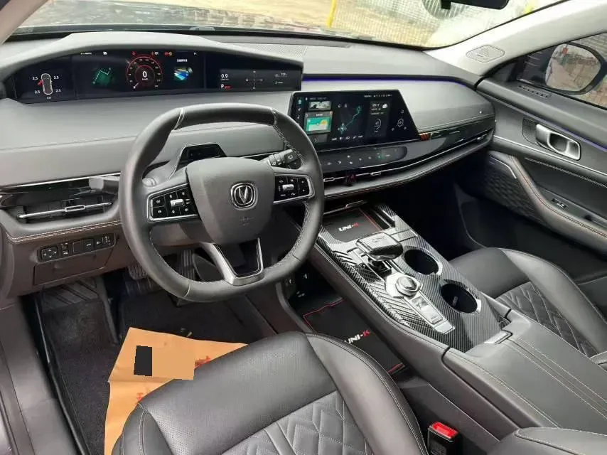 2021 ChangAn UNI-K 2.0T 233HP L4 8AT,autocango,china used car exporter,china ev exporter,chinese used car exporter,chinese used ev exporter