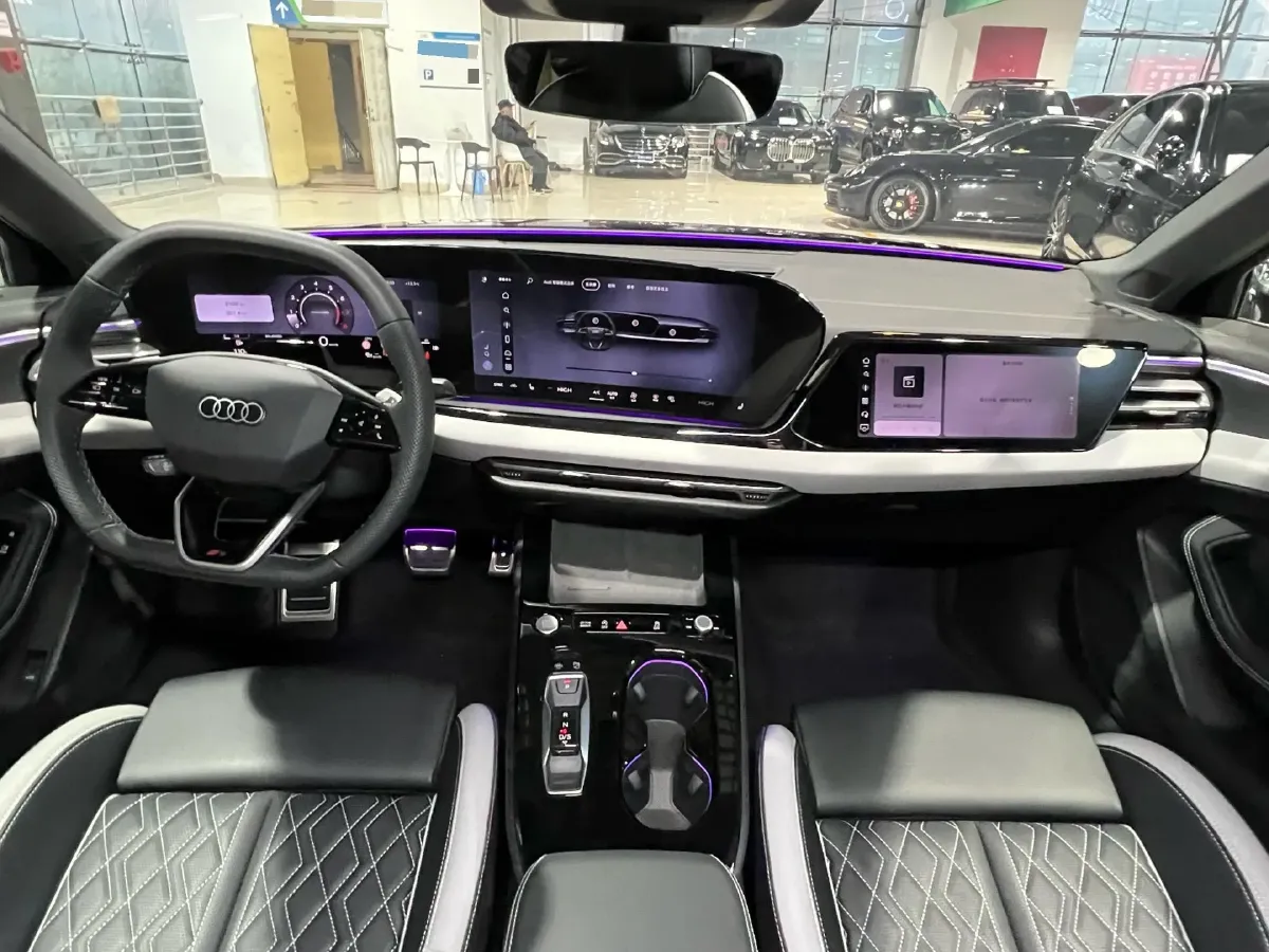 2026 Audi A5L 2.0T 204HP L4 7DCT,autocango,china used car exporter,china ev exporter,chinese used car exporter,chinese used ev exporter