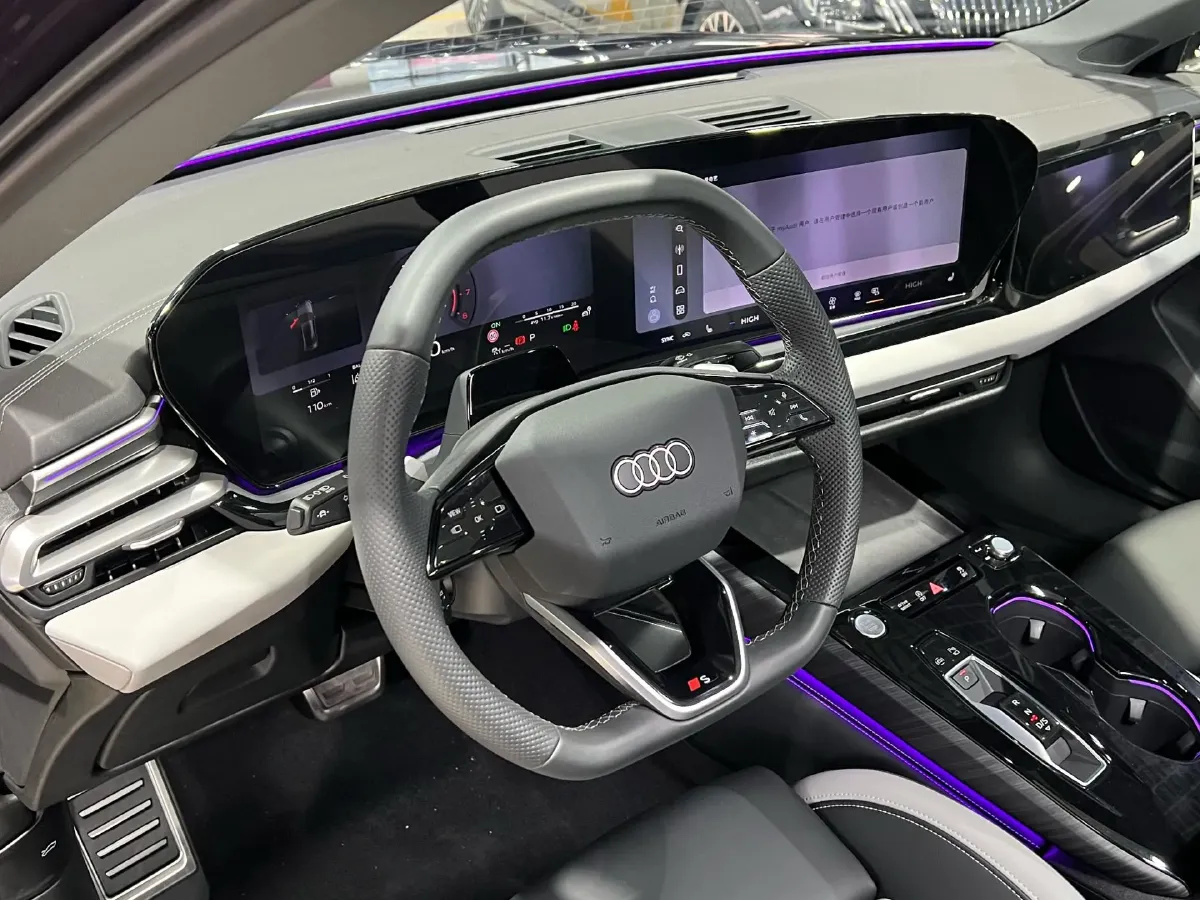 2026 Audi A5L 2.0T 204HP L4 7DCT,autocango,china used car exporter,china ev exporter,chinese used car exporter,chinese used ev exporter