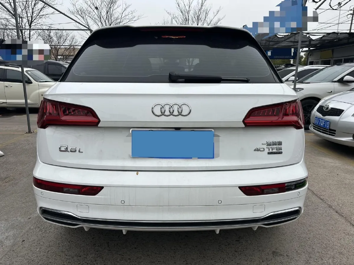 2020 Audi Q5L 2.0T 190HP L4 7DCT,autocango,china used car exporter,china ev exporter,chinese used car exporter,chinese used ev exporter