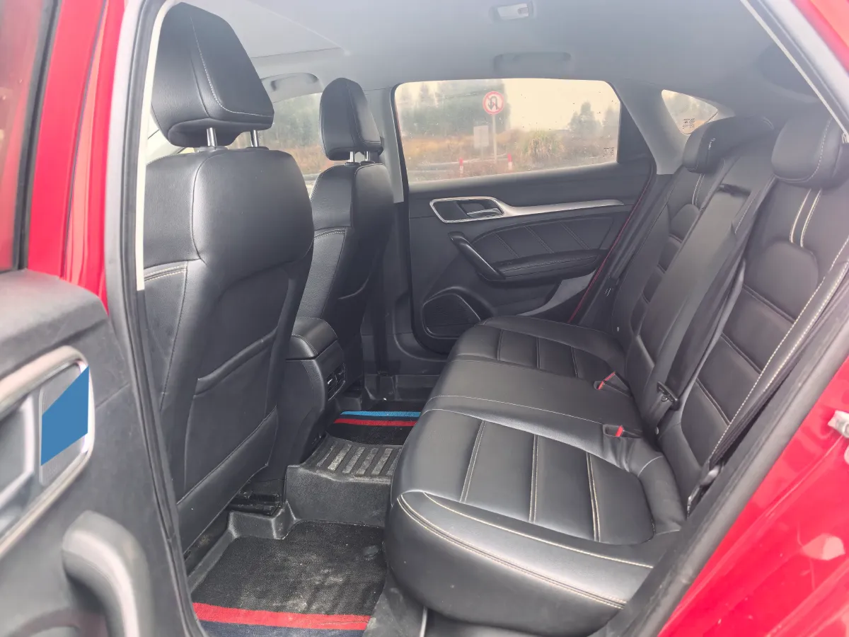 2019 MAXUS XinTu V80 2.5T 136HP L4 6AMT,autocango,china used car exporter,china ev exporter,chinese used car exporter,chinese used ev exporter