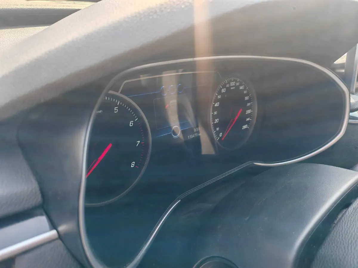 2019 HongQi H5 1.8T 180HP L4 6AT,autocango,china used car exporter,china ev exporter,chinese used car exporter,chinese used ev exporter