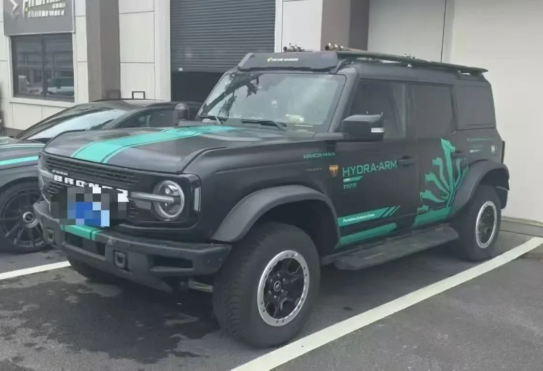 2024 Ford Bronco 2.3T 275HP L4 10AT,autocango,china used car exporter,china ev exporter,chinese used car exporter,chinese used ev exporter