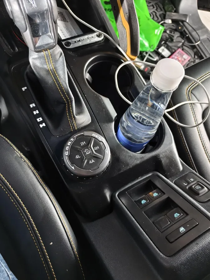 2024 Ford Bronco 2.3T 275HP L4 10AT,autocango,china used car exporter,china ev exporter,chinese used car exporter,chinese used ev exporter