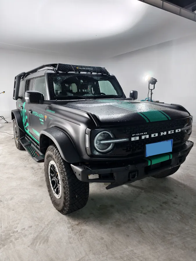 2024 Ford Bronco 2.3T 275HP L4 10AT,autocango,china used car exporter,china ev exporter,chinese used car exporter,chinese used ev exporter
