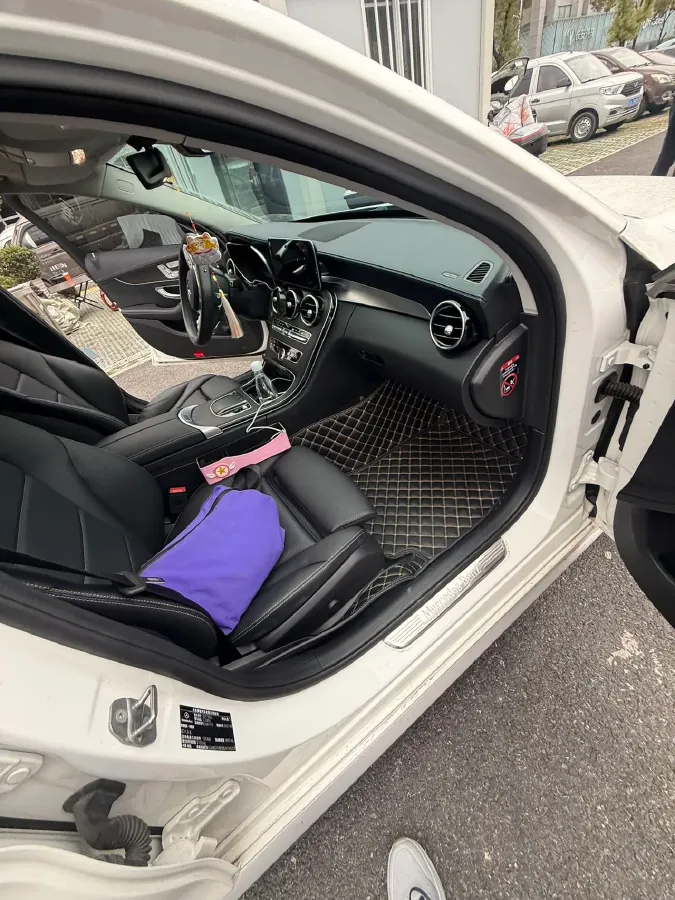 2021 Mercedes-Benz C Class 1.5T 184HP L4 9AT,autocango,china used car exporter,china ev exporter,chinese used car exporter,chinese used ev exporter