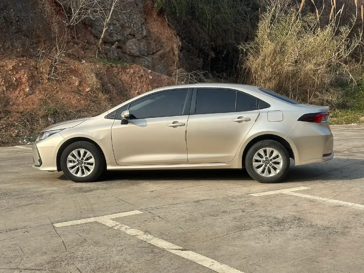 2019 Toyota Corolla 1.2T 116HP L4 CVT,autocango,china used car exporter,china ev exporter,chinese used car exporter,chinese used ev exporter