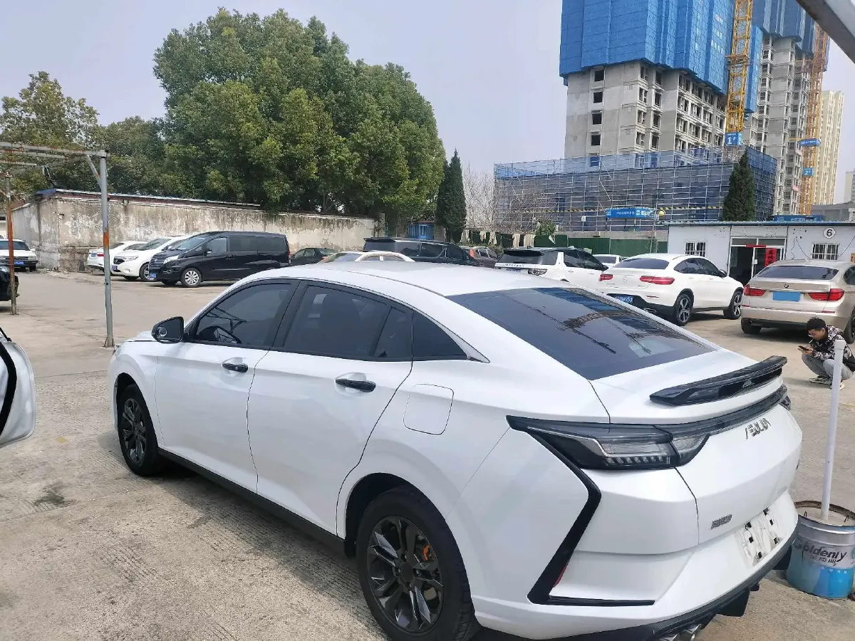 2023 DongFeng Aeolus YiXuan 1.5L 125HP L4 6DCT,autocango,china used car exporter,china ev exporter,chinese used car exporter,chinese used ev exporter