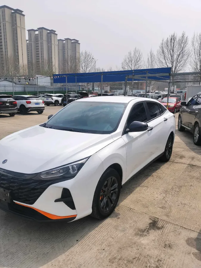 2023 DongFeng Aeolus YiXuan 1.5L 125HP L4 6DCT,autocango,china used car exporter,china ev exporter,chinese used car exporter,chinese used ev exporter