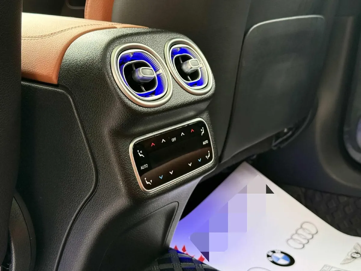 2024 Mercedes-Benz GLC Class 2.0T 204HP L4 9AT,autocango,china used car exporter,china ev exporter,chinese used car exporter,chinese used ev exporter