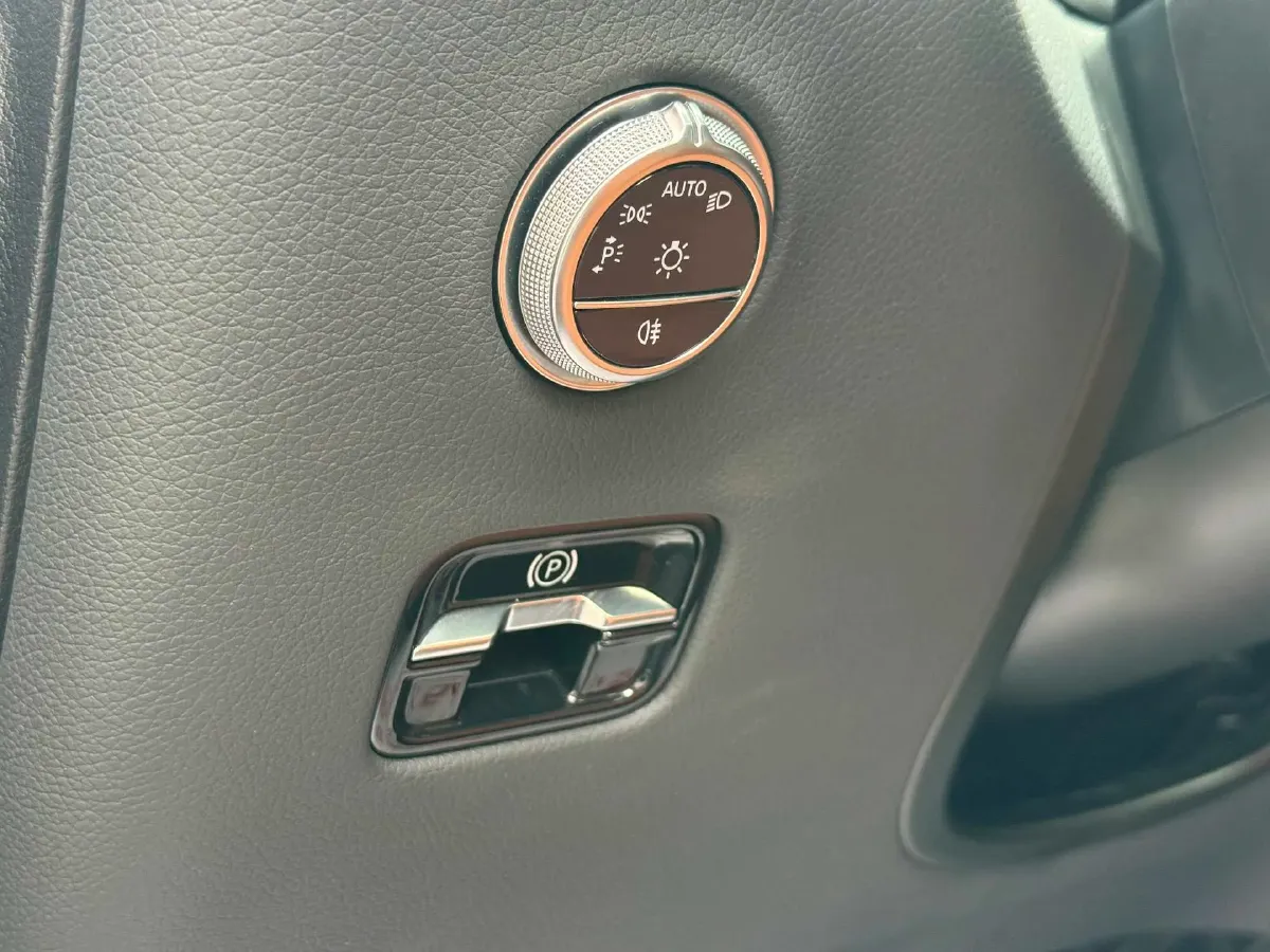 2024 Mercedes-Benz GLC Class 2.0T 204HP L4 9AT,autocango,china used car exporter,china ev exporter,chinese used car exporter,chinese used ev exporter