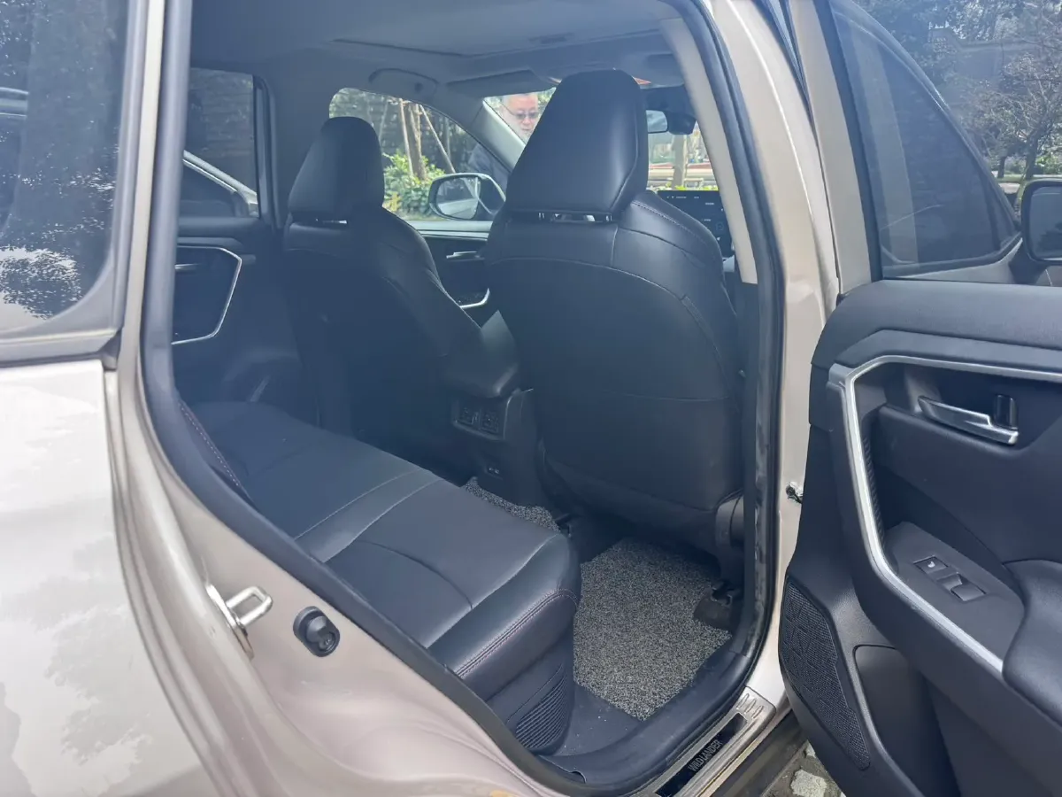 2021 Toyota Wildlander 2.5L 180HP L4 E-CVT PHEV 15.984KWH,autocango,china used car exporter,china ev exporter,chinese used car exporter,chinese used ev exporter