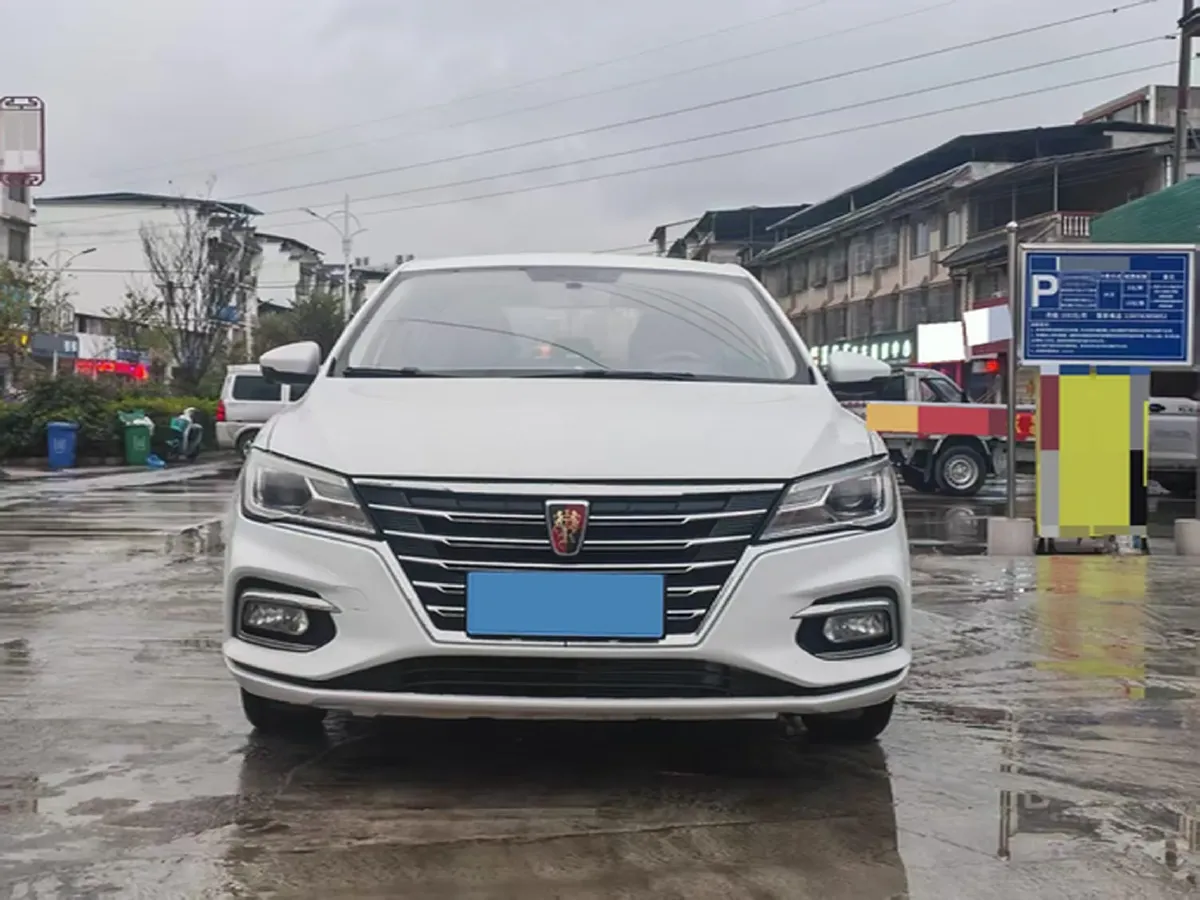 2020 Roewe i5 1.5L 120HP L4 CVT,autocango,china used car exporter,china ev exporter,chinese used car exporter,chinese used ev exporter