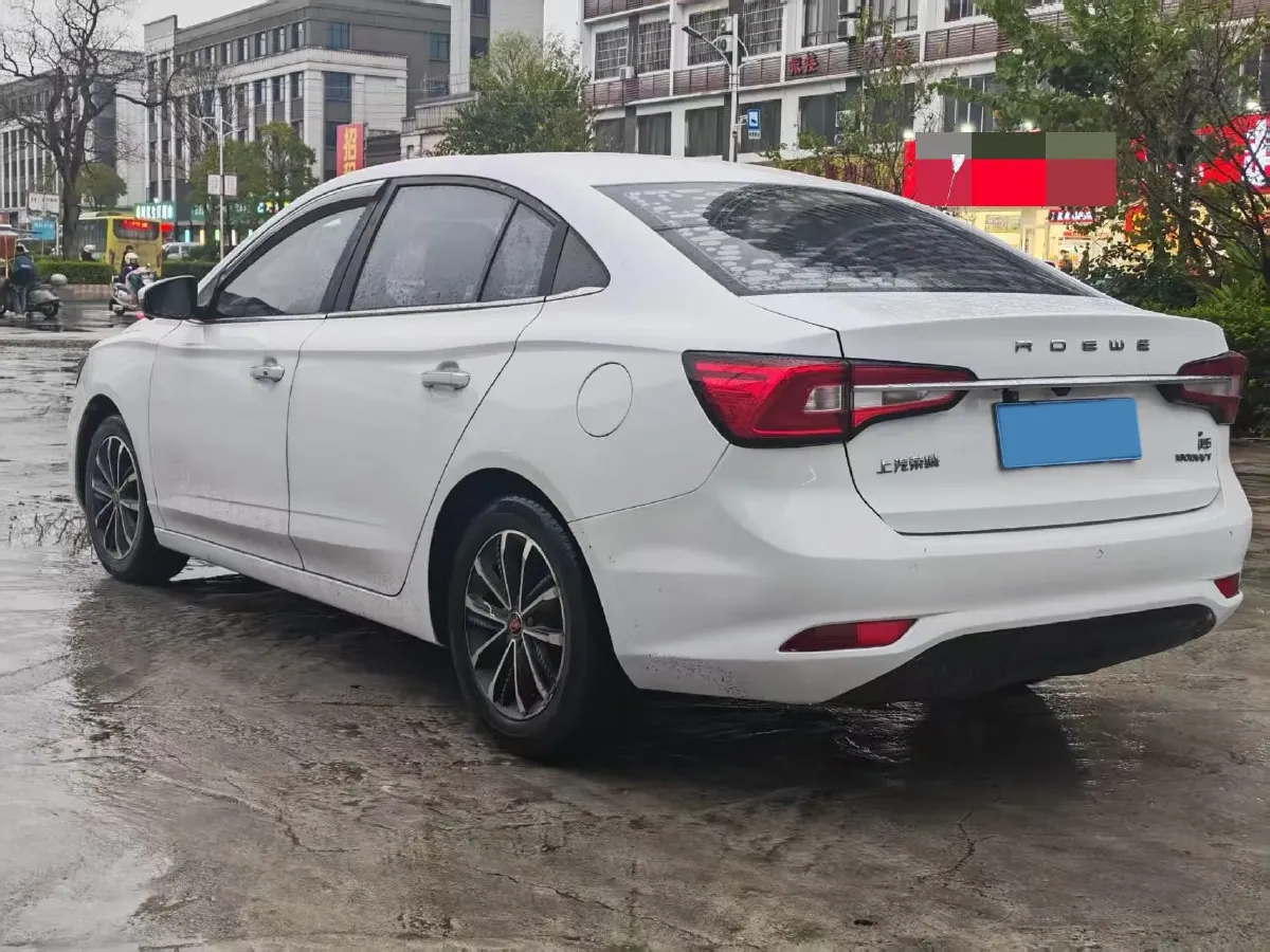 2020 Roewe i5 1.5L 120HP L4 CVT,autocango,china used car exporter,china ev exporter,chinese used car exporter,chinese used ev exporter