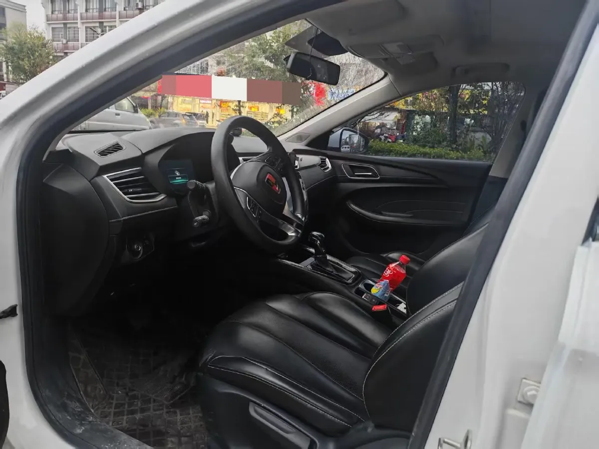 2020 Roewe i5 1.5L 120HP L4 CVT,autocango,china used car exporter,china ev exporter,chinese used car exporter,chinese used ev exporter