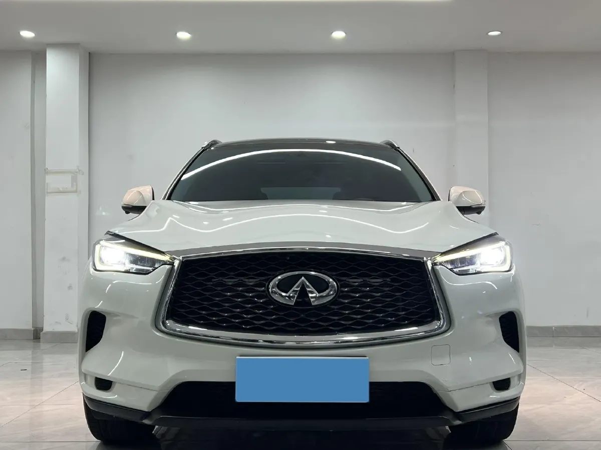 2020 Infiniti QX50 2.0T 245HP L4 CVT,autocango,china used car exporter,china ev exporter,chinese used car exporter,chinese used ev exporter