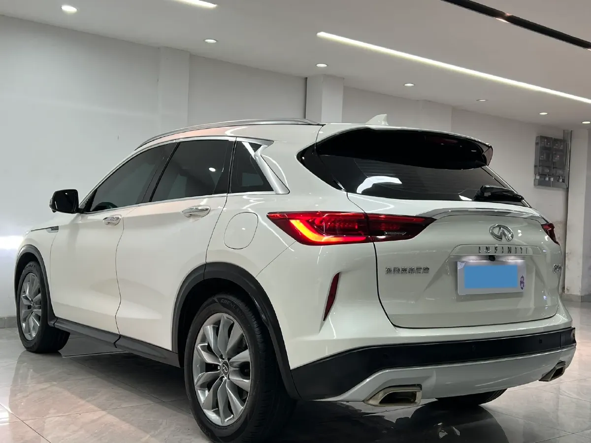 2020 Infiniti QX50 2.0T 245HP L4 CVT,autocango,china used car exporter,china ev exporter,chinese used car exporter,chinese used ev exporter