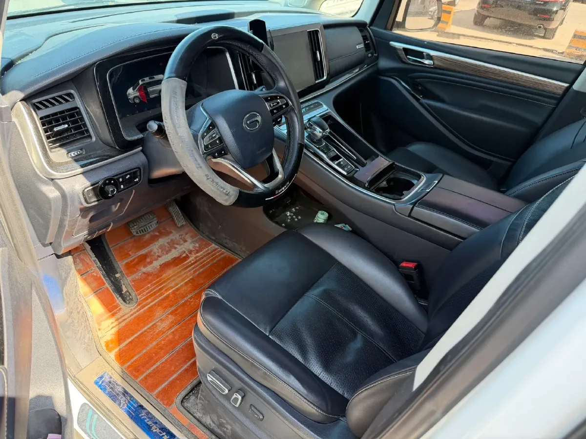 2021 GAC Trumpchi M8 2.0T 252HP L4 8AT,autocango,china used car exporter,china ev exporter,chinese used car exporter,chinese used ev exporter