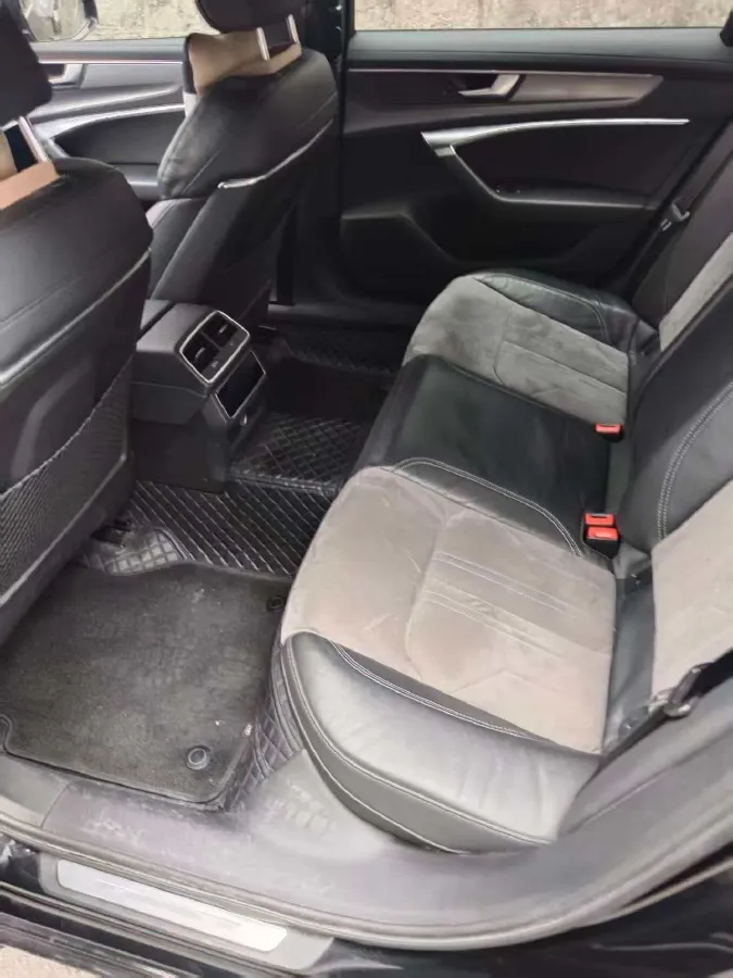2020 Audi A6L 2.0T 224HP L4 7DCT,autocango,china used car exporter,china ev exporter,chinese used car exporter,chinese used ev exporter