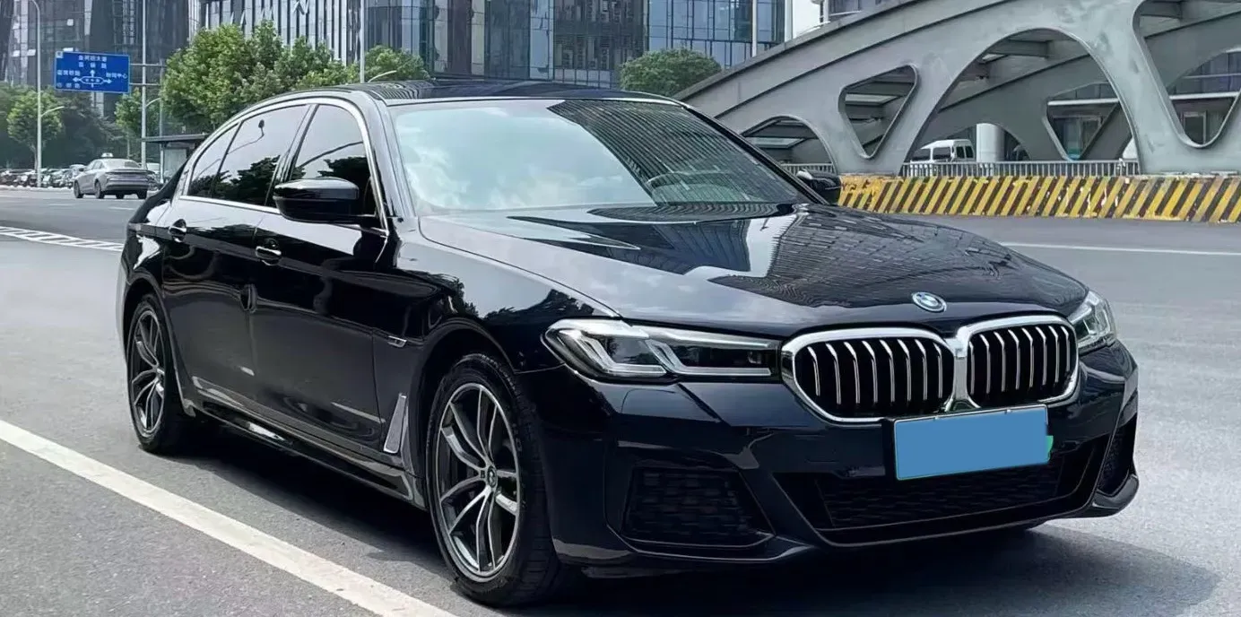 2022 BMW 5 Series 2.0T 184HP L4 8AT PHEV 17.7KWH,autocango,china used car exporter,china ev exporter,chinese used car exporter,chinese used ev exporter