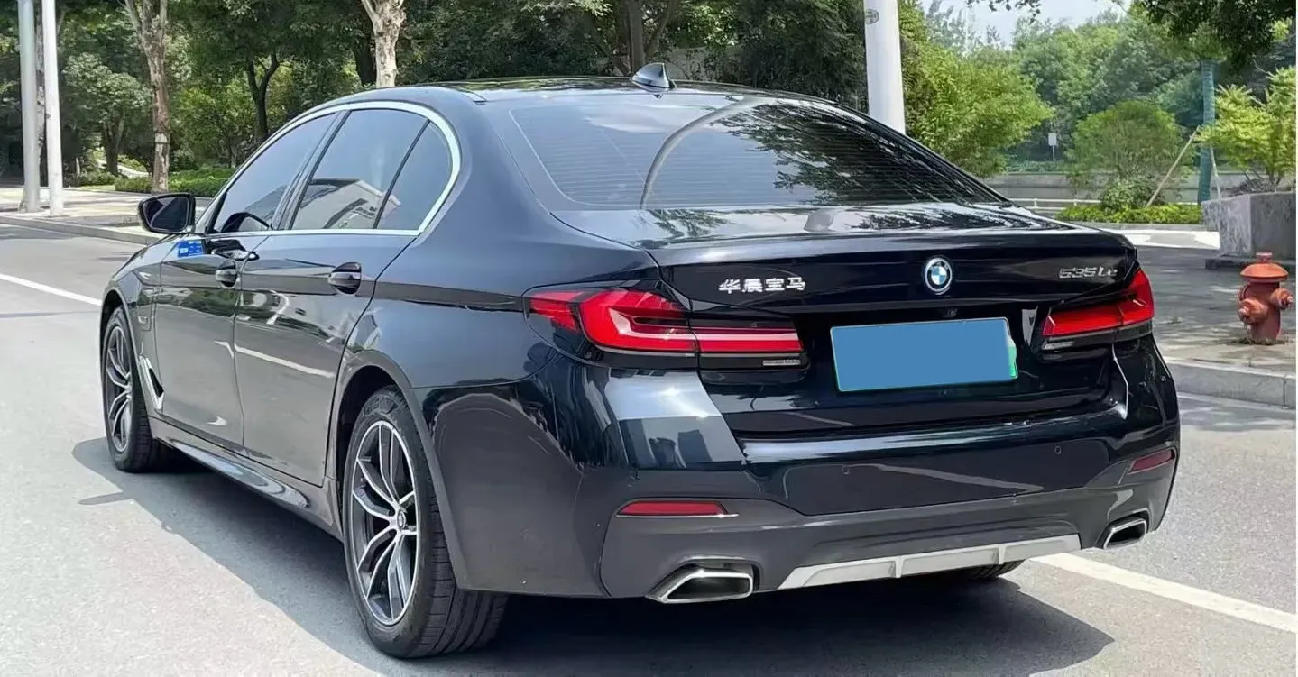 2022 BMW 5 Series 2.0T 184HP L4 8AT PHEV 17.7KWH,autocango,china used car exporter,china ev exporter,chinese used car exporter,chinese used ev exporter
