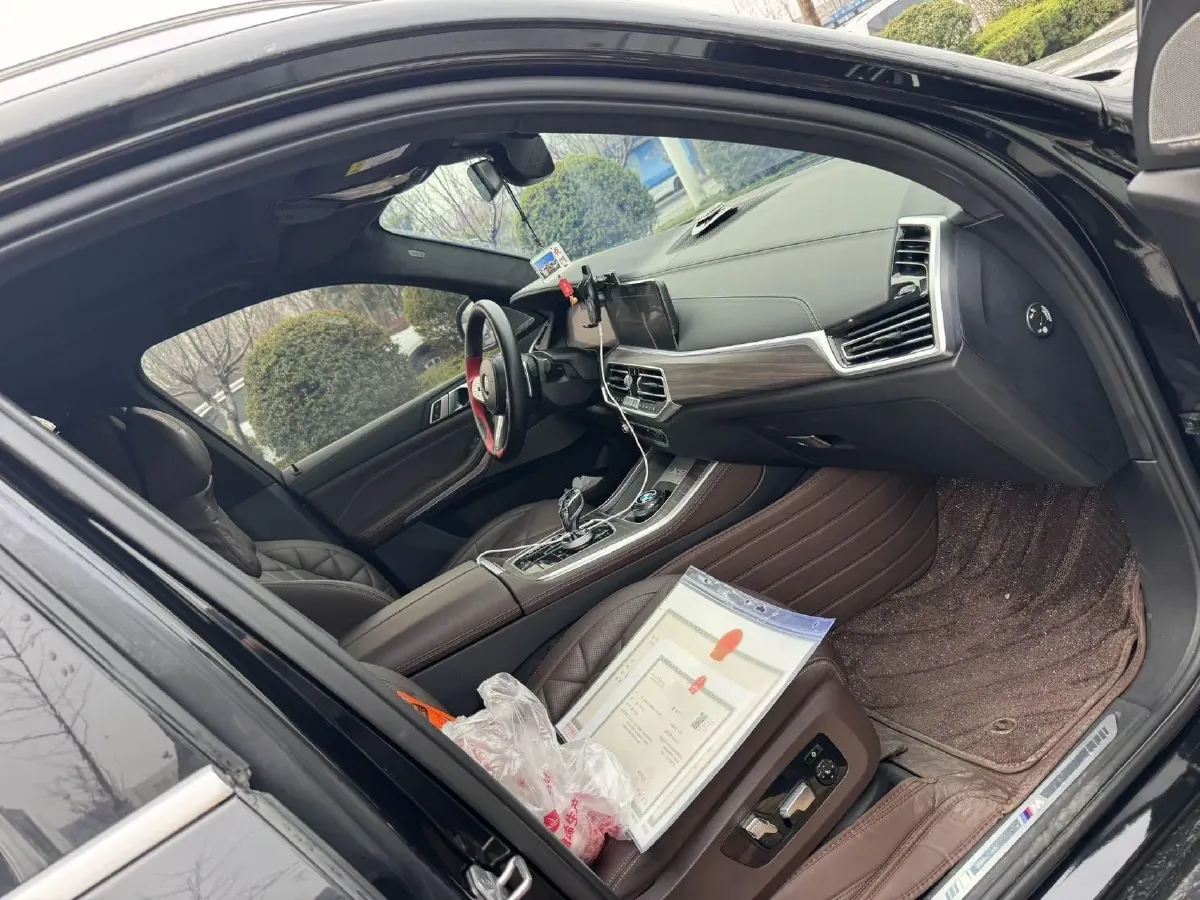 2022 BMW X5 3.0T 333HP L6 8AT,autocango,china used car exporter,china ev exporter,chinese used car exporter,chinese used ev exporter