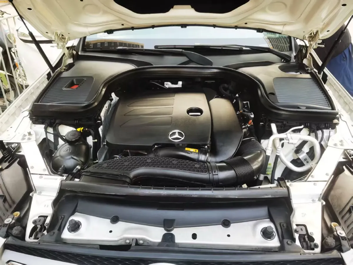 2020 Mercedes-Benz GLC Class 2.0T 197HP L4 9AT,autocango,china used car exporter,china ev exporter,chinese used car exporter,chinese used ev exporter