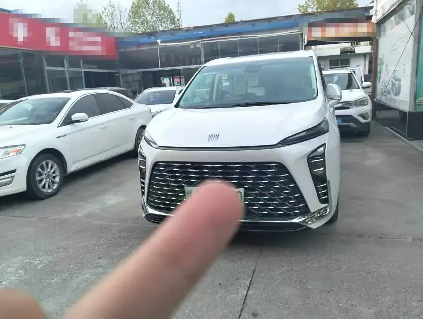 2024 Buick GL8 1.5T 180HP L4 2DHT PHEV 24.4KWH,autocango,china used car exporter,china ev exporter,chinese used car exporter,chinese used ev exporter